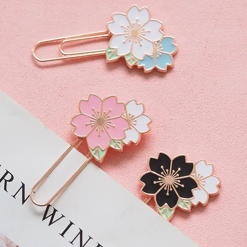 Sakura Aesthetic Paper Clip